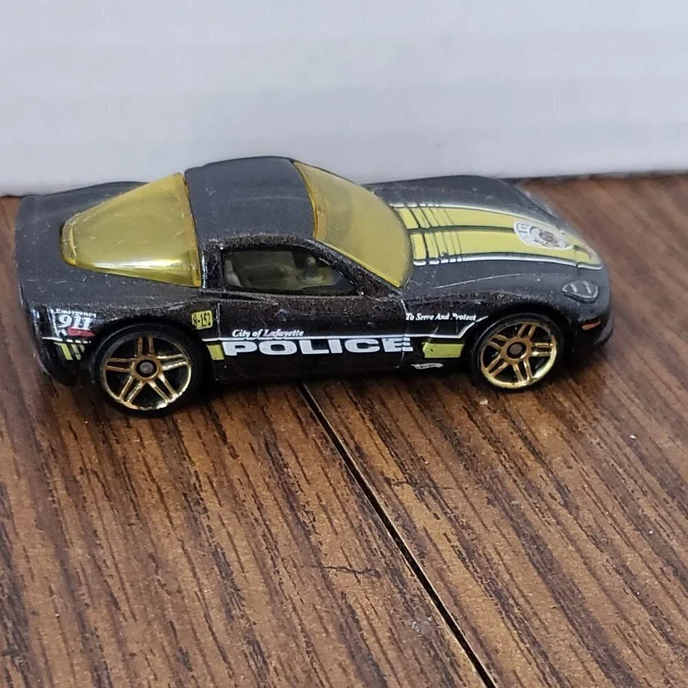 Hot Wheels 2011 C6 Corvette HW Main Street City of Lafayette Police Black